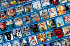 Viele Blu-ray-Hüllen mit verschiedenen Filmtiteln in einer blauen Anordnung, darunter bekannte und unterschiedliche Genrevertreter.