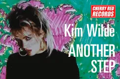 "Kim Wilde ANOTHER STEP" und "CHERRY RED RECORDS"-Logo oben rechts; Frau mit blonden Haaren vor grün-pinkem Hintergrund.