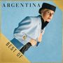 Text: "ARGENTINA BEST OF". Eine elegante Person in blauem Blazer und schwarzem Hut posiert stilvoll., CD