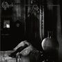 Texte: "Opeth", "Deliverance", "25th Anniversary". 

Schwarz-weiß, ein antikes Schlafzimmer mit Bett und Uhr., CD