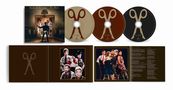 Scissor Sisters, Ta-Dah. Drei CDs mit Scheren-Design und ein Booklet mit Bandfotos und Songtexten.