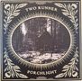 Text: "TWO RUNNER PORCHLIGHT". Schwarzer Hintergrund mit floralem Rahmen. In der Mitte eine Hütte im Wald. Vintage-Stil., LP