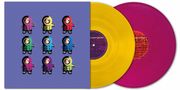 Text: Anoraknophobia. Illustration mit neun bunten Figuren in Anoraks, darunter zwei farbige Schallplatten., 2 LPs