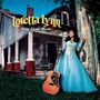 Text: "Loretta Lynn, Van Lear Rose". Frau in blauem Kleid lehnt an Baum, Gitarre in der Hand, vor einem Haus mit Veranda., CD