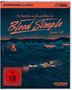 "Blood Simple" steht in roter Schrift. Darunter "Director's Cut". Im Hintergrund ist eine nächtliche Landschaft mit Auto., Blu-ray Disc