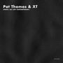 „Pat Thomas & XT, STRATA, ACT (JOY CONTEMPORARY)“, minimalistisches Design auf schwarzem Hintergrund., 2 CDs