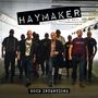 „HAYMAKER – SKINHEAD ROCK'N'ROLL – GOOD INTENTIONS“. Eine Gruppe von acht Männern geht durch einen Tunnel., CD