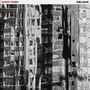 Text: "GHOST DUBS" links, "OBLIQUE" rechts. Verzerrte Spiegelung von Gebäuden in einer modernen Glasfassade., CD
