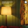 Texte: "SONDRE MOSHAGEN AUDIO GUIDE", "SAUAJAZZ". Eine Stehlampe leuchtet warm, neben einem bunten Vorhang., LP