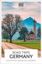 "ROAD TRIPS GERMANY. PLAN WITH EASE. EXPLORE WITH CONFIDENCE." Dorfkirche vor Bergkulisse und Bäume entlang der Straße., Buch