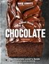 "David Lebovitz. The Great Book of Chocolate, Revised. The Chocolate Lover’s Guide with more than 50 recipes."  
Ein Schokoladenkuchen., Buch