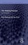 "The Helping Process: An Introduction, Doug MacLean and Sue Gould. Blau gemusterter Hintergrund mit Routledge Logo.", Buch