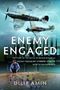"ENEMY ENGAGED" in großer Schrift. Historische Kampfflugzeuge im Flug, darunter ein Offizier über einer Karte., Buch