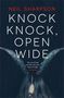 "NEIL SHARPSON KNOCK KNOCK, OPEN WIDE" wird gezeigt. Dunkler Hintergrund mit großen, geschwungenen Hörnern., Buch