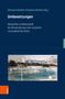 Titel: "Umbesetzungen". Thema: Säkularisierung in russischer und sowjetischer Kultur. Unten: Foto eines Pools in einer Stadt., Buch