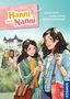 „Hanni und Nanni“, „Warum denn ausgerechnet Internat Lindenhof?“ Illustration zweier Mädchen vor einem Gebäude., Buch