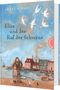 Buchtitel: "Eliza und der Ruf der Schwäne" von Annet Schaap. Illustration: Hafen, zwei Figuren, fliegende Schwäne., Buch