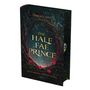 Buchtitel: "The Half Fae Prince" von Emberly Ash. Untertitel: "Gute Hexen gibt es nicht". Dunkles, mystisches Cover mit Blumen., Buch