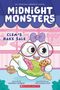 „Midnight Monsters: Clem's Bake Sale“, geschrieben von Amanda Deibert, illustriert von Giovanna Izzo. Eine niedliche, fröhliche Kreatur hält Gebäck.