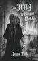 „The Hag of Bayou Chitta“, „Jessa Riot“. Eine Frau mit geflochtenem Haar steht am Wasser, hält Figuren in den Händen.
