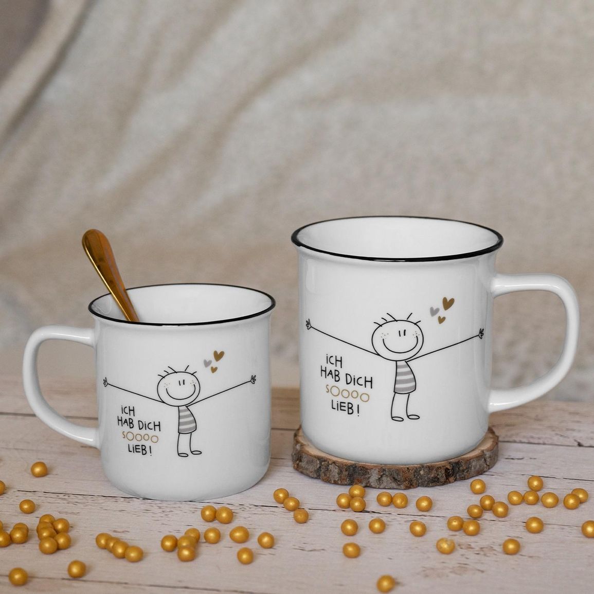 XL-Becher in Emailleoptik 