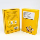 Zwei gelbe Schachteln mit Texten: „Peanuts für alle Lebenslagen“ und „Kann man beim Rollerskaten Pizza essen?“. Unten sind Comicfiguren.