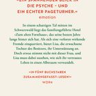 Ein Zitat über einen "spannenden Blick in die Psyche" gefolgt von einem Buchtext über ein Hotel im Schwarzwald. Ein Vogel fliegt oben.