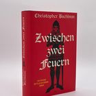 "Zwischen zwei Feuern" von Christopher Buehlman. Ein epischer Mittelalter-Horror-Roman. Roter Hintergrund, schemenhafte Ritterfigur.