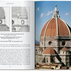 Texte beschreiben Entwürfe der Kuppel von S. Maria del Fiore. Links Zeichnungen, rechts ein Foto der Kuppel in Florenz.