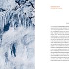 Überschrift: BÄRENLOCH (TOUR/RETOUR). Darunter ein Text mit detaillierten Ortsbeschreibungen. Links graue Felsenstruktur.