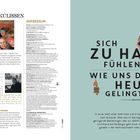 Texte: "HINTER DEN KULISSEN", "IMPRESSUM", "SICH ZU HAUSE FÜHLEN – WIE UNS DAS HEUTE GELINGT". 

Links: Menschen mit Party-Accessoires. Rechts: Illustrationen von Personen mit Winterkleidung.