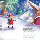 Ein Mädchen im Schnee mit Winterkleidung, bunte Türen in Bäumen, Winterwald, Schneeflocken und Laternen, klarer Nachthimmel.
