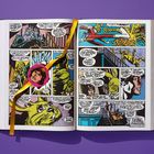 Comic-Seiten mit Text: "WHOA!", "K-CHOP!", Illustration von Figuren, eine davon im Kampf, gelbes Lesezeichen.