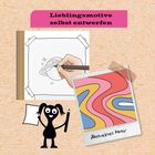 "Lieblingsmotive selbst entwerfen", zeigt Zeichnung eines Planeten, ein abstraktes Motiv und eine fröhliche, schwarze Figur mit Stift.