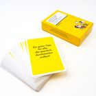 Text: "Ein guter Tipp für alle, die sportlich durchstarten wollen?" Gelbe Box und Karten. Illustration von Comicfiguren.
