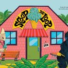 "Scoop de Loop" steht auf einem gelben Schild über einem Eisladen. Tiere genießen Eiscreme. Ein Gorilla sagt: „It’s tradition!“