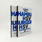 CHRIS TALL, HAMBURGER SV, EINE LIEBESERKLÄRUNG. Zwei Bücher stehen nebeneinander. Verlag: Ullstein.