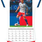 Kalenderblatt Juli mit Bild eines Fußballspielers in Aktion, unterer Teil zeigt Kalender in Form eines Trikots.