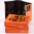 "A Court of Silver Flames" von Sarah J. Maas auf orangen Buchdecken, schwarzer Umschlag mit Drachenmotiv und Zitat.