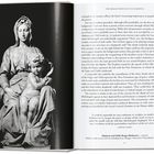 Linke Seite: Schwarz-Weiß-Fotografie einer Statue von Madonna und Kind. Rechte Seite: Englischer Text über Kunst in Florenz.