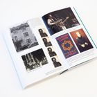 Seite mit Fotos, darunter "LEONARD COHEN" und "BOOK OF MERCY", Schwarz-Weiß-Bilder von Gebäuden und Straßen bei Nacht.