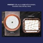 "Perfekt für alle Hobby-Köch:innen, Foodies und Rätsel-Fans." Links: Labyrinth in einer Pfanne. Rechts: Schwedenrätsel.