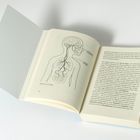Seite mit Text über "Trigeminus und Vagus" zeigt eine Illustration des Nervensystems entlang der Wirbelsäule.