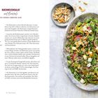 Ofen-Süßkartoffeln mit Rote-Bete-Salat und Fetadip. Rezept für 2 Personen. Links Text, rechts Bild von gefüllten Süßkartoffeln.