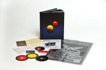Paul McCartney (geb. 1942): Venus And Mars (2014 Remastered) (Limited Deluxe Edition) (2CD + DVD + Buch), 2 CDs, 1 DVD und 1 Buch