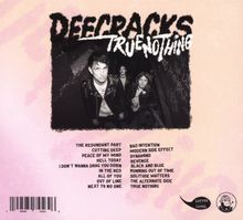 "DEECRACKS TRUE NOTHING" in fetter Schrift. Darunter ein Schwarzweiß-Foto von drei Personen in Lederjacken. Liste mit Songtiteln.
