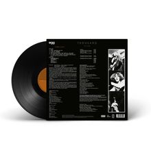 "egg", "THOUSAND", "CLUB", "CHANGES ANEW", mit schwarz-weiß Fotos von drei Musikern auf einem Schallplatten-Cover.
