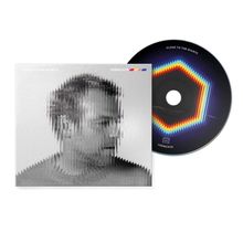 Album-Cover mit "CLOSE TO THE GIANTS" und "FRENCH79". Verzerrtes Portrait und farbenfrohes CD-Design mit Muster.