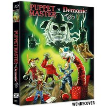 "PUPPET MASTER vs Demonic Toys" in großen Lettern. Gezeichnete Puppen und Spielzeuge mit grimmigen Gesichtern auf einer Bühne.