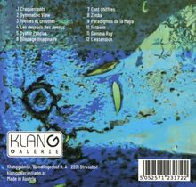 Liste von Titeln auf Französisch, Illustration aus blauen, grünen und grauen Texturen, Logo „Klanggalerie“ unten links.